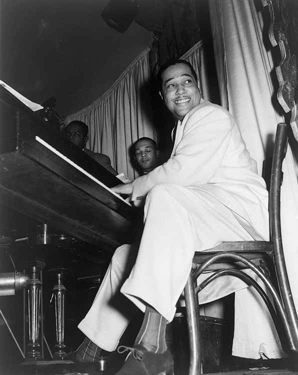 Duke Ellington at the Hurrican Club (1943)