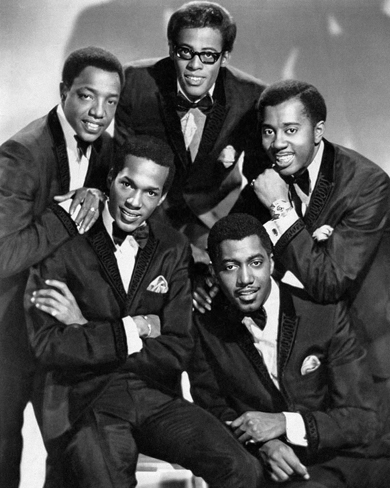 The Classic 5 lineup of the Temptations in 1967.