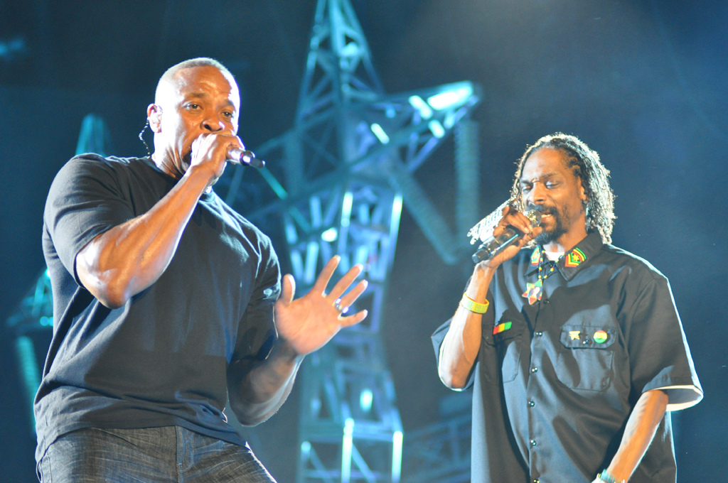 Dr. Dre performing with Snoop Dog, 2012