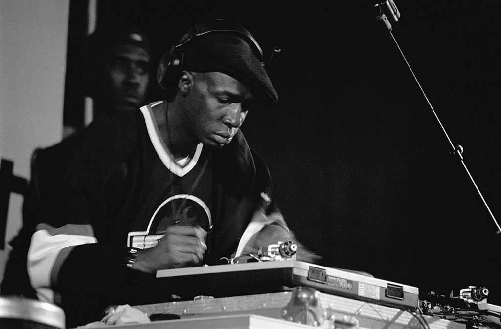 Grandmaster Flash performing in 1999