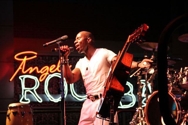 Amir Khalil of Tony! Toni! Toné! performing in Louisville, Kentucky